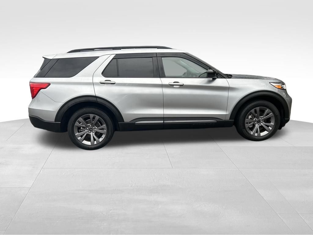 2022 Ford Explorer XLT photo 6