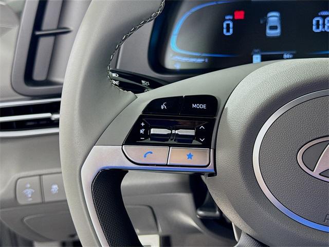2025 Hyundai Elantra SEL Sport photo 14