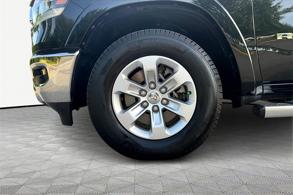 2020 Ram 1500 Laramie photo 9