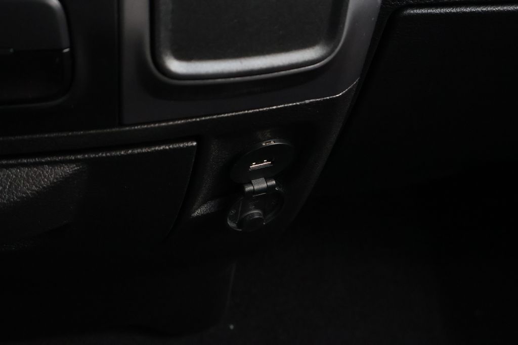 2024 Ram 1500 Classic Warlock photo 19