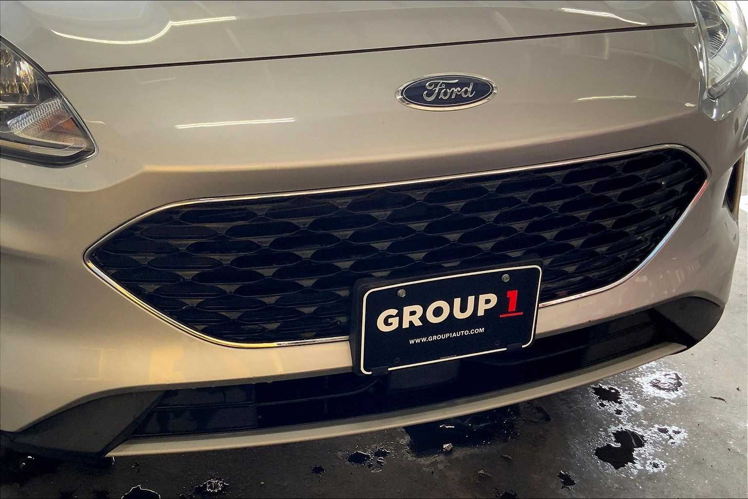 2020 Ford Escape SE photo 27