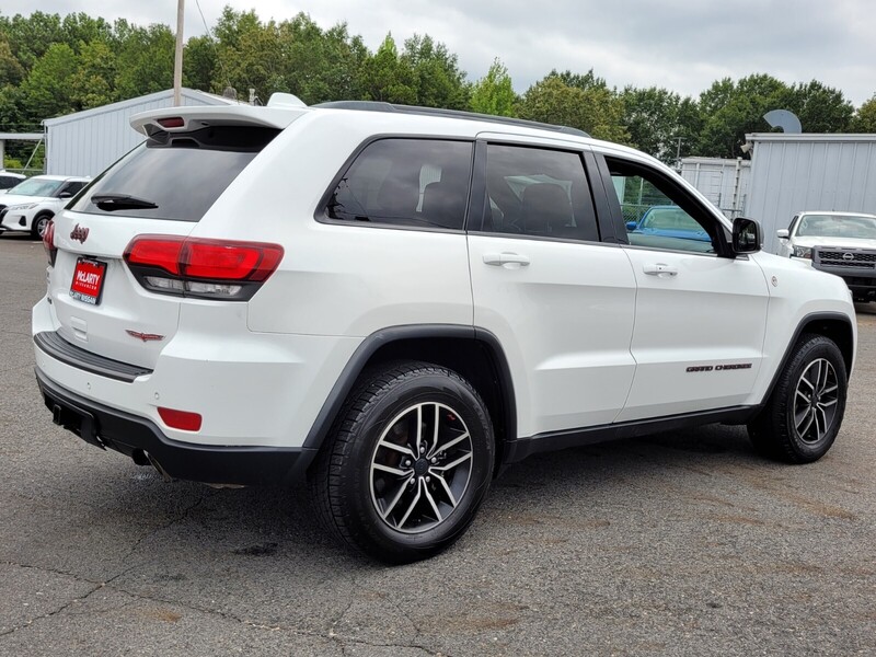 2020 Jeep Grand Cherokee Trailhawk photo 3