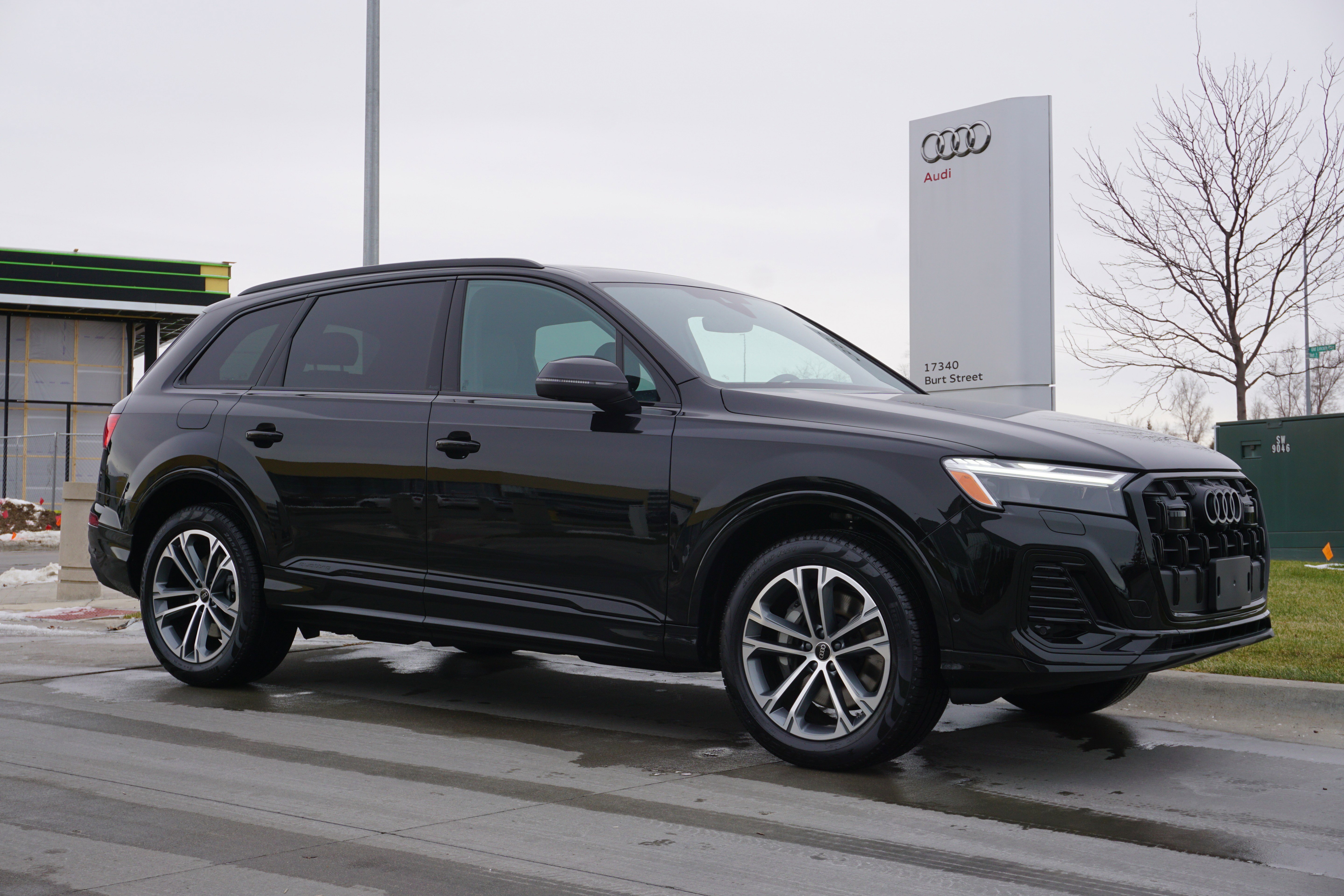 2026 Audi Q7 Premium's photo