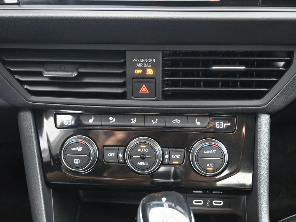 2023 Volkswagen Jetta 1.5T SE photo 2