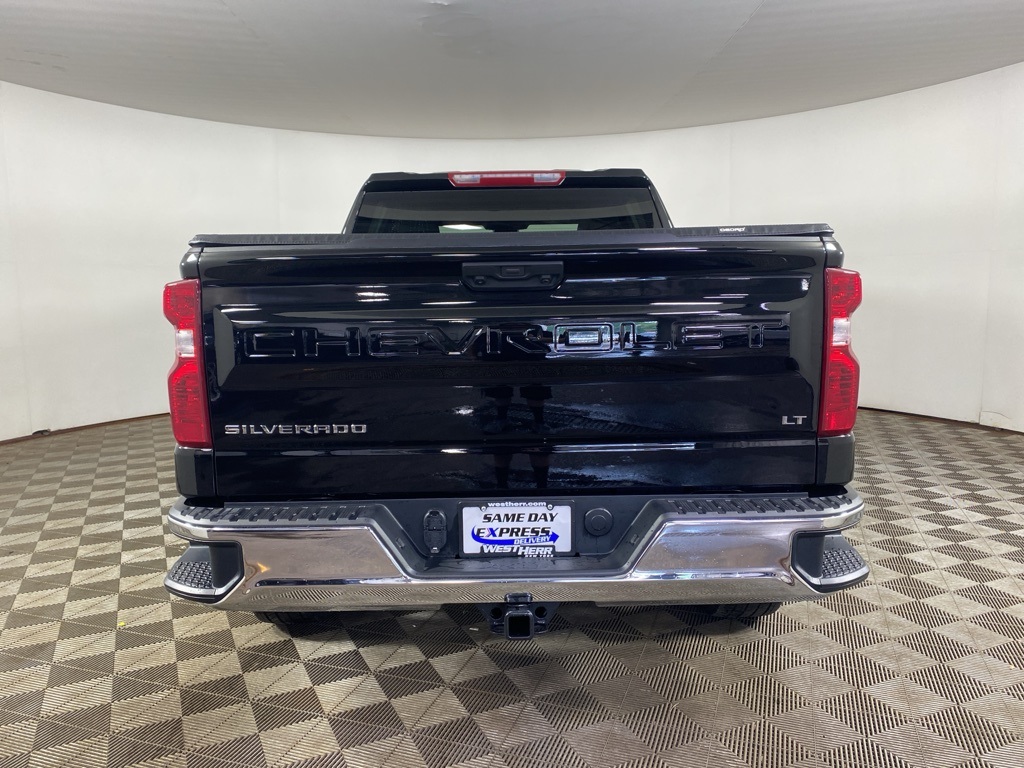 2025 Chevrolet Silverado 1500 LT photo 2