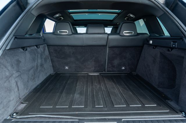 2022 Land Rover Range Rover Sport SVR photo 14