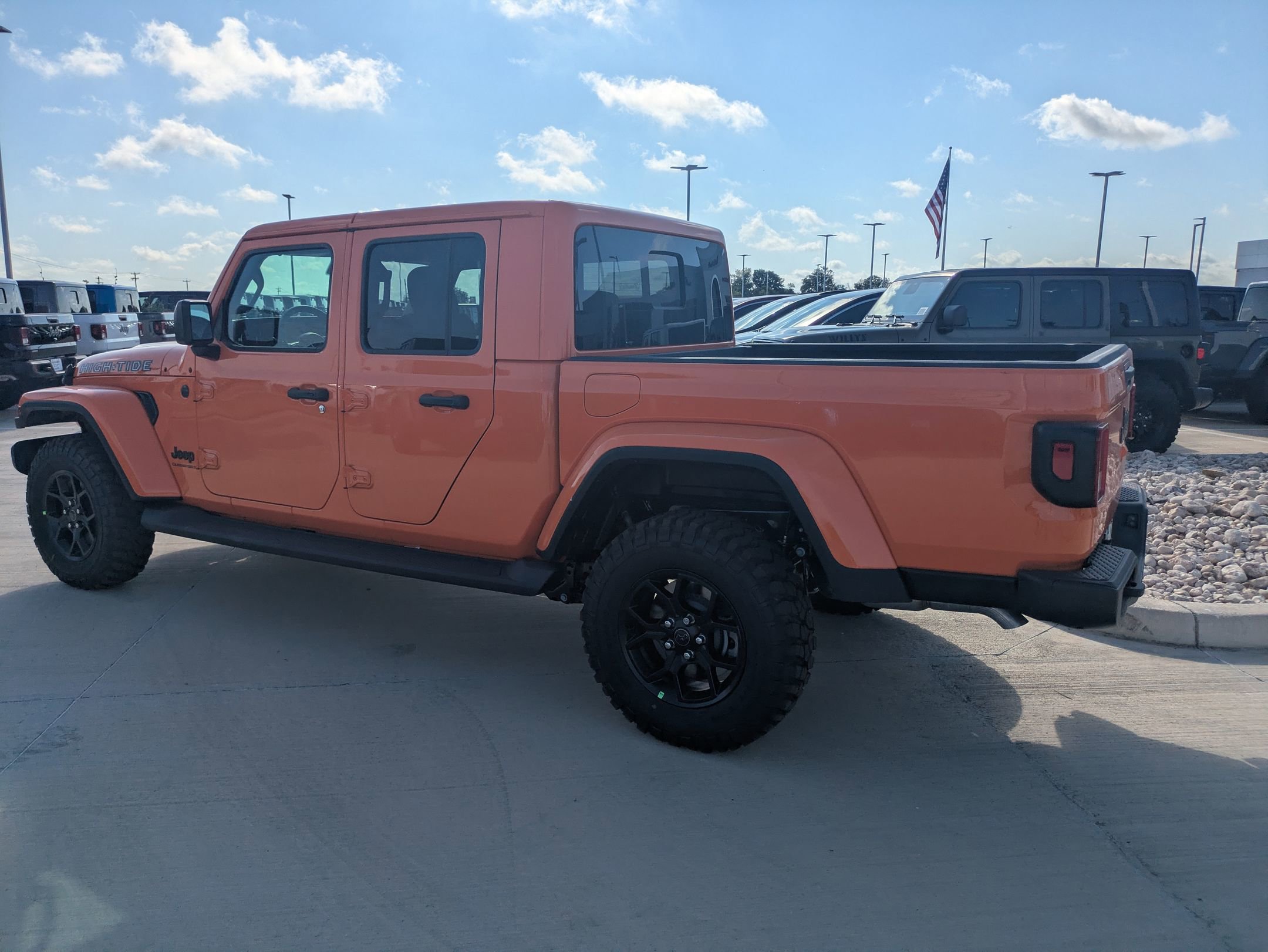 2025 Jeep Gladiator Sport photo 6