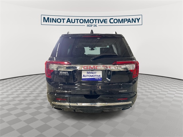 2023 Gmc Acadia Denali photo 3