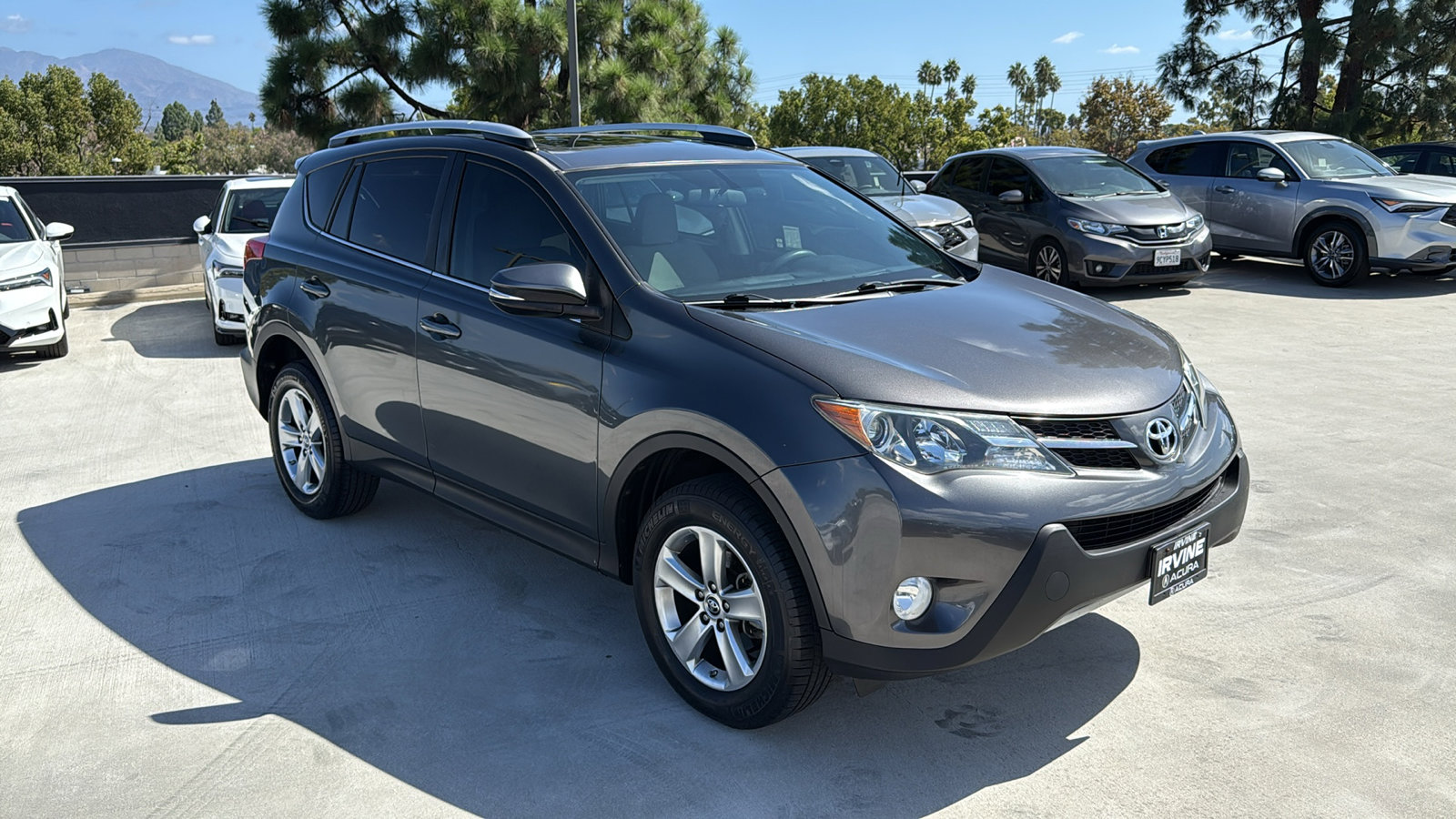 2015 Toyota RAV4 XLE photo 7