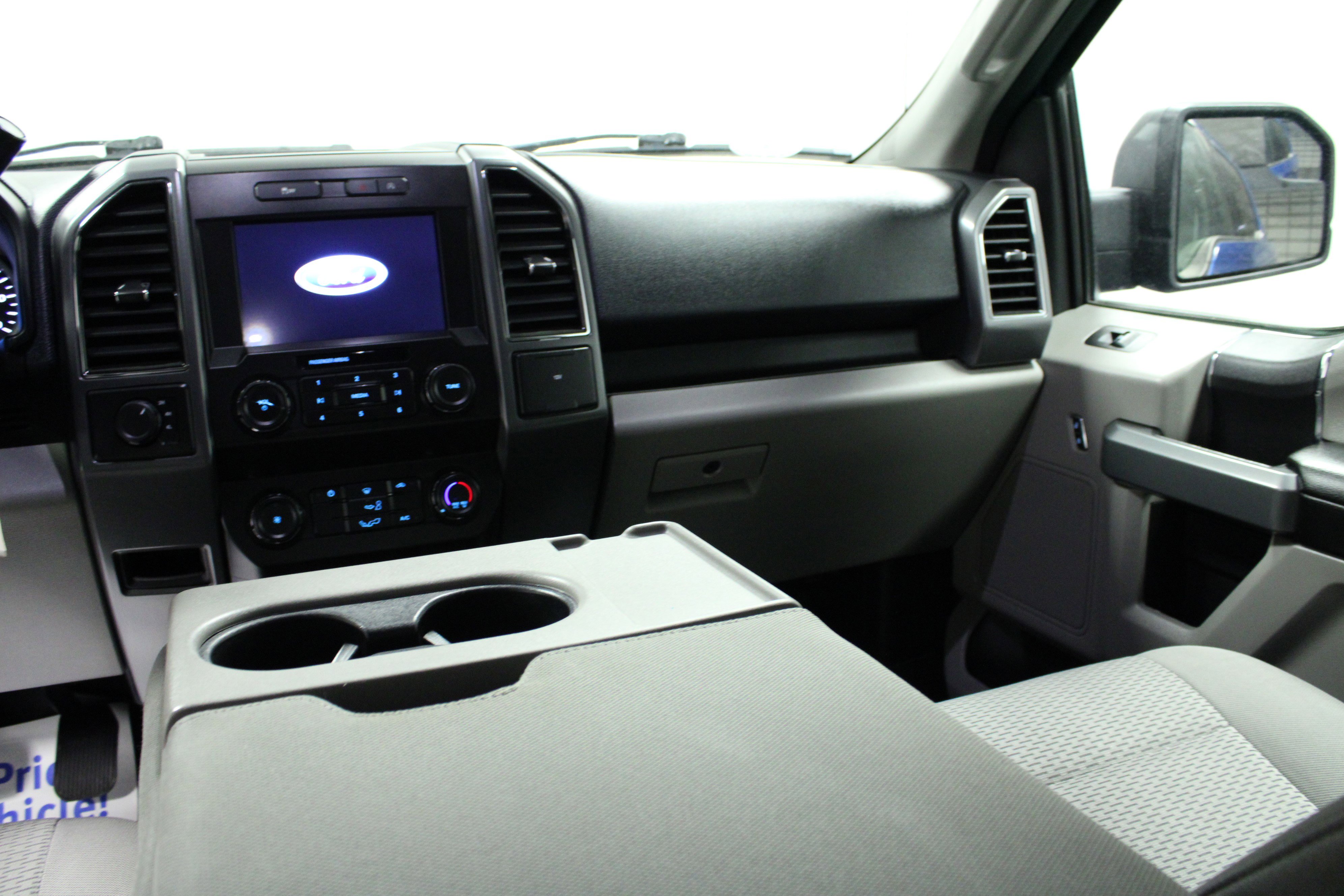 2019 Ford F-150 XLT photo 13