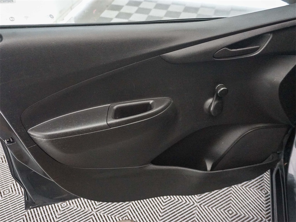 2017 Chevrolet Spark LS photo 17
