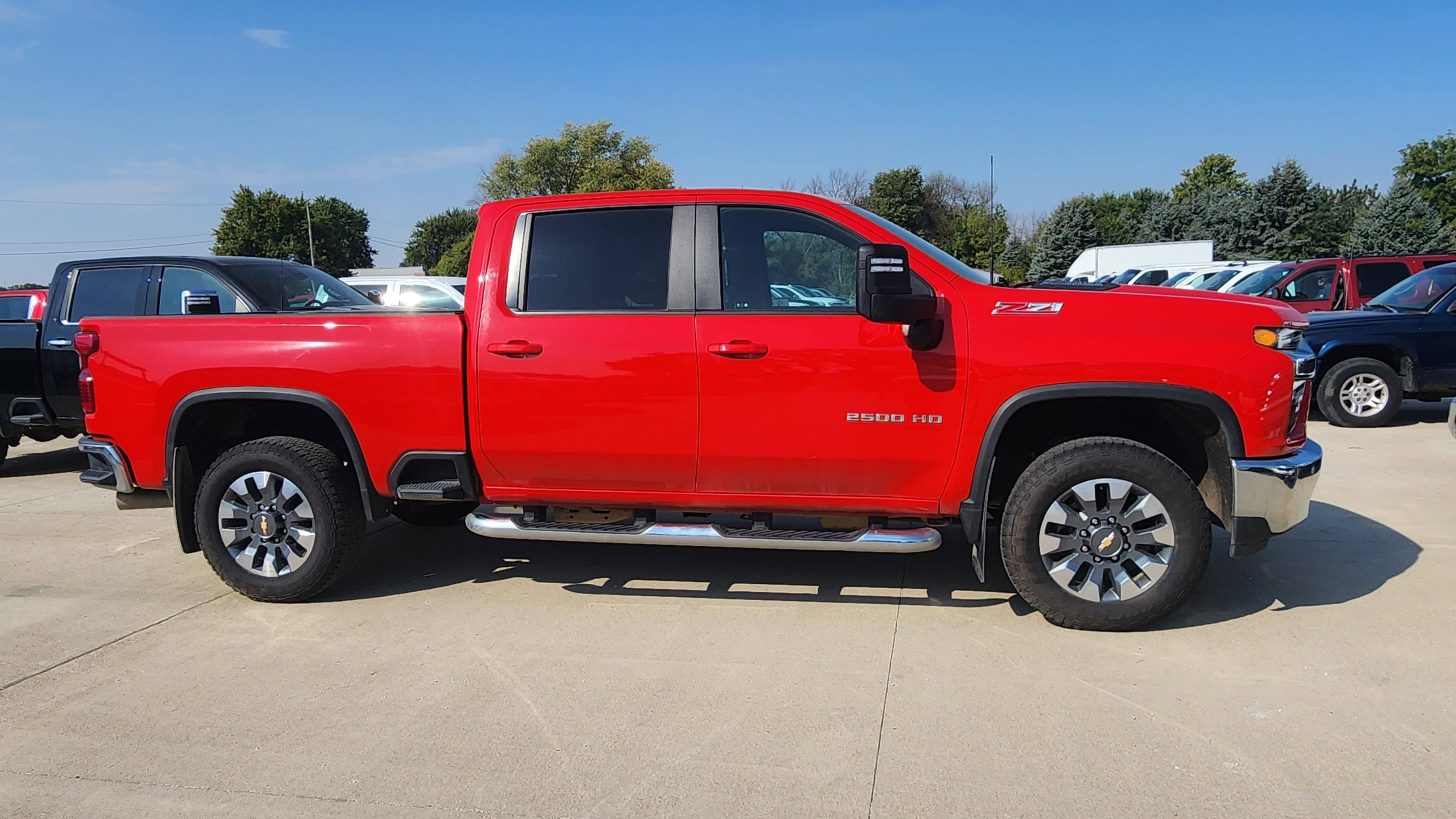 2023 Chevrolet Silverado 2500HD LT photo 4