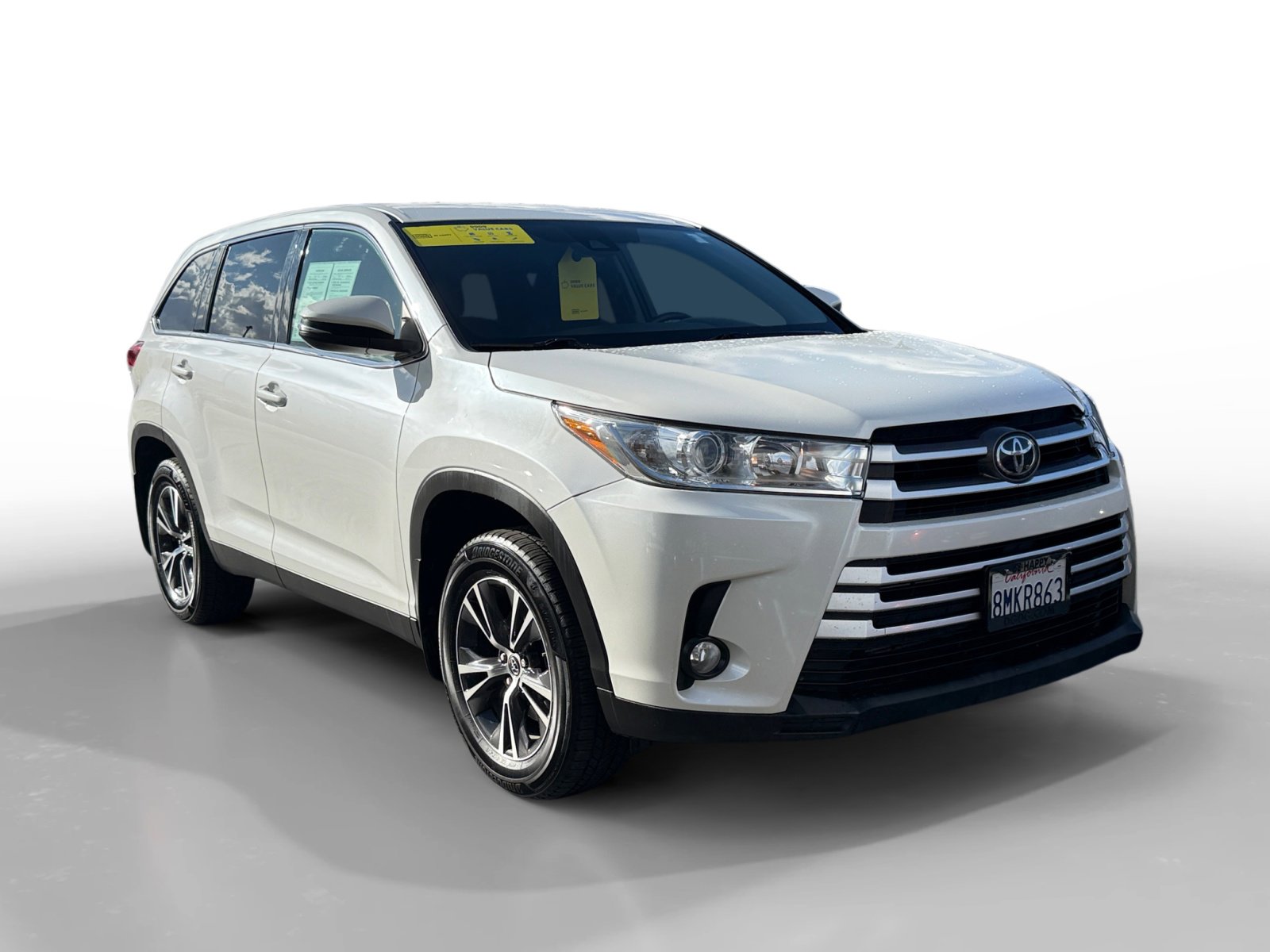 2019 Toyota Highlander LE Plus photo 2