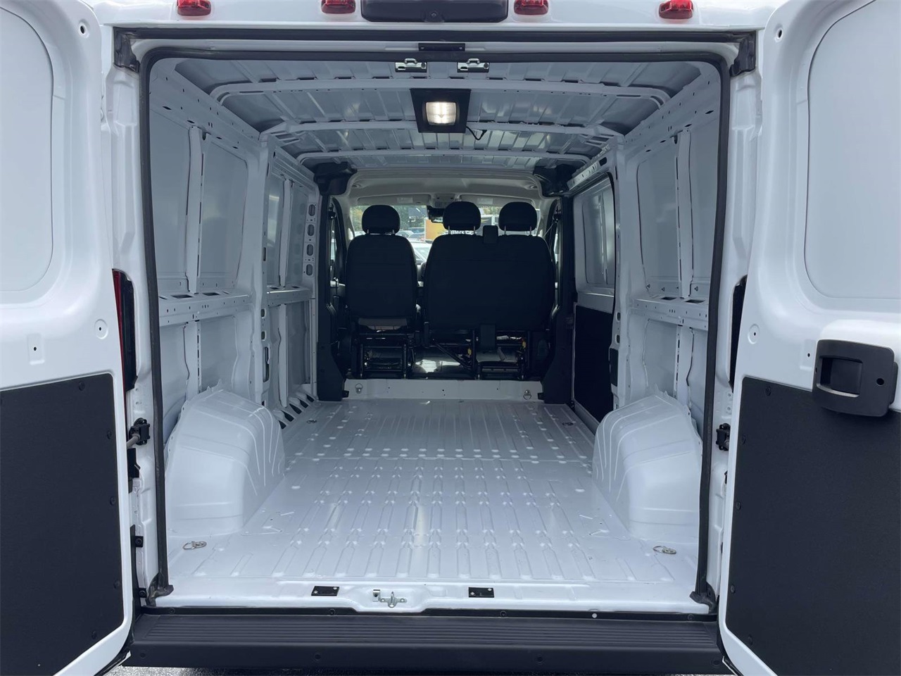 2024 Ram ProMaster 1500 photo 23