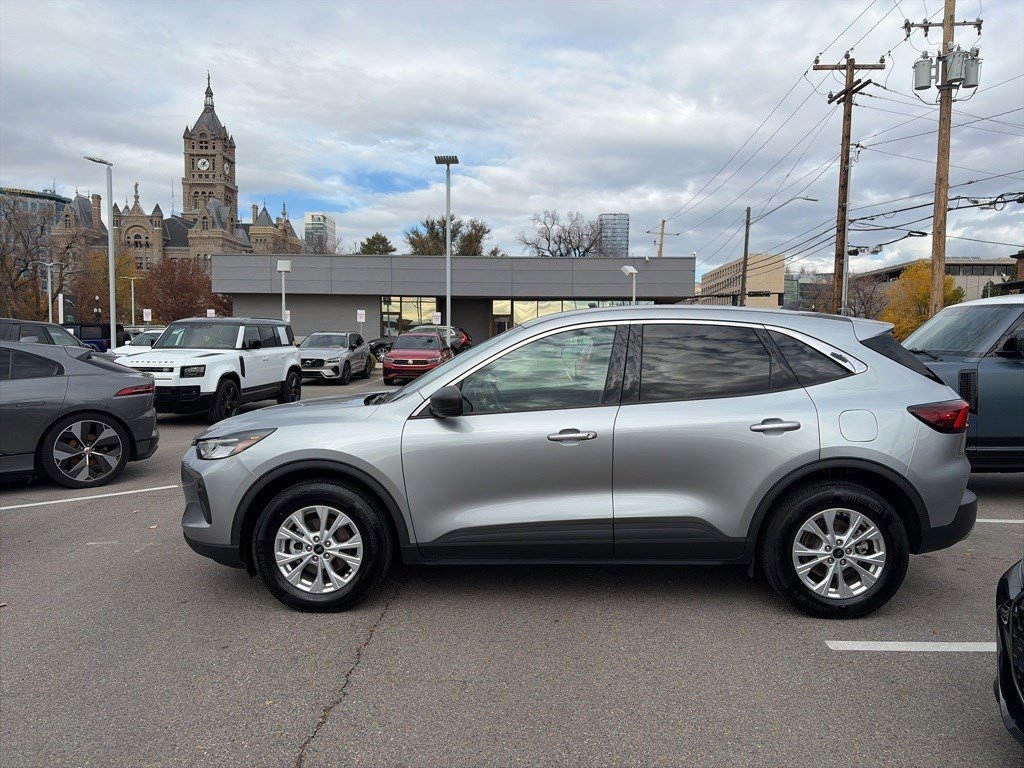 2023 Ford Escape Active photo 3