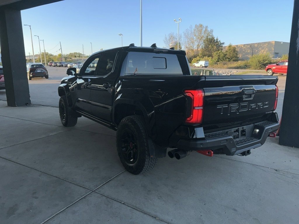 2025 Toyota Tacoma TRD Pro 4x4 photo 3