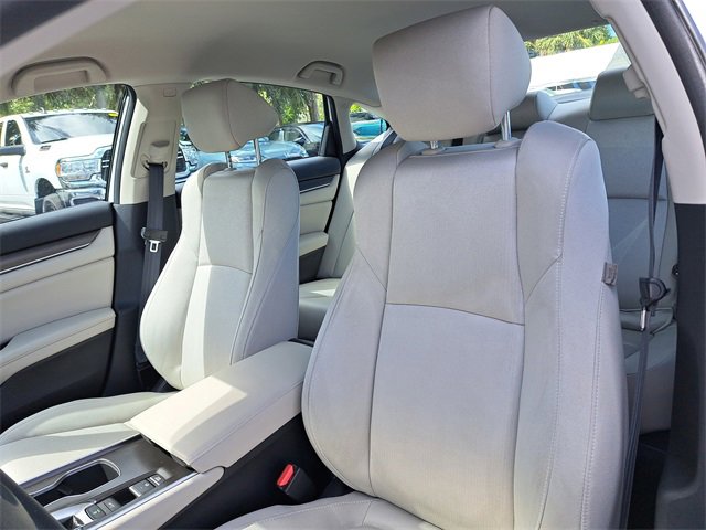 2022 Honda Accord LX photo 16