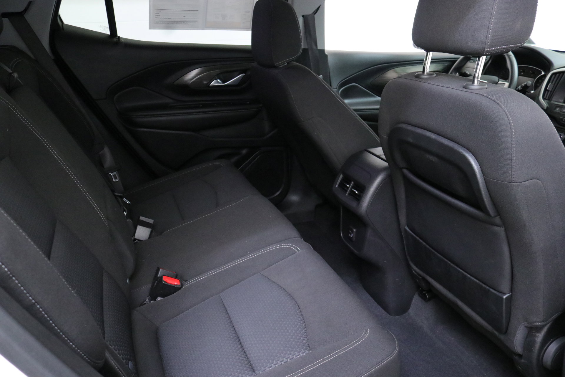 2023 Gmc Terrain SLE photo 24