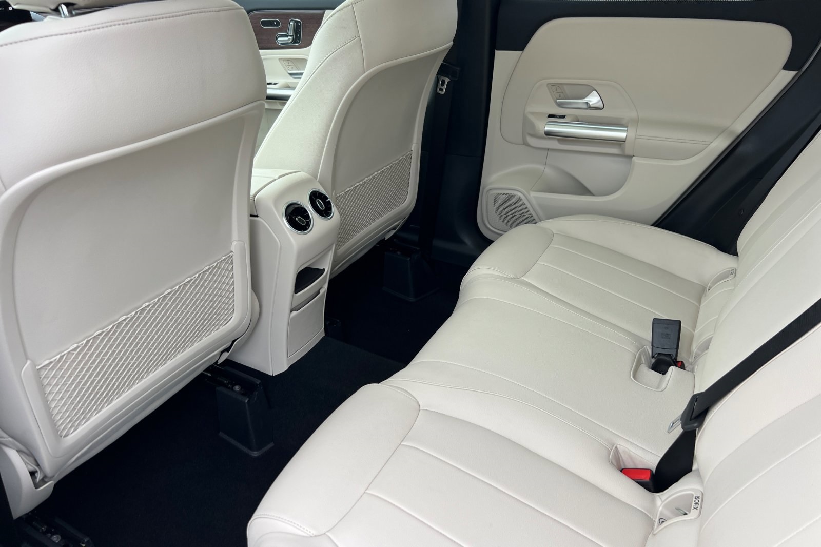 2023 Mercedes Benz GLA 250 photo 4