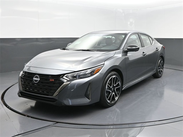 2025 Nissan Sentra SR's photo