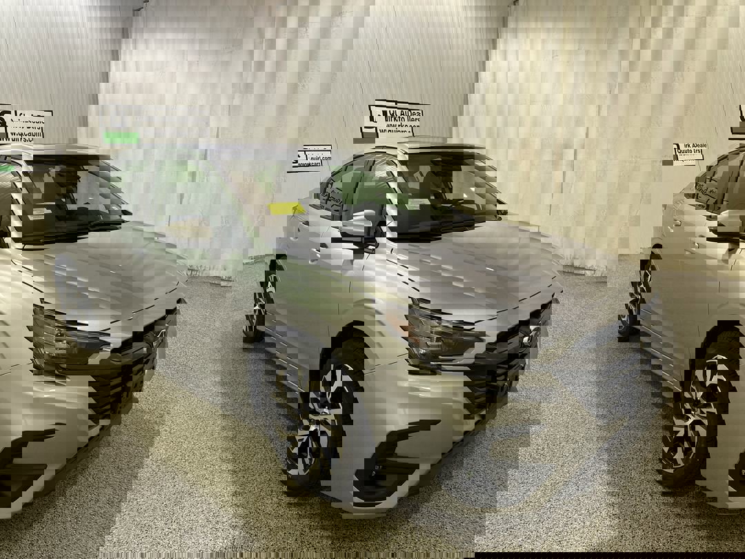 2025 Subaru Legacy Premium's photo