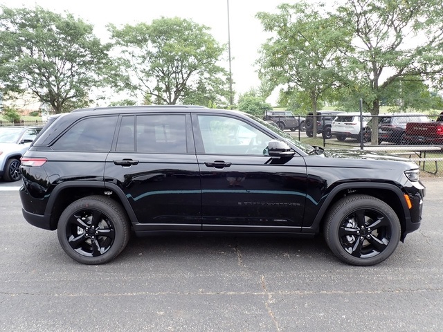 2025 Jeep Grand Cherokee Altitude X photo 7