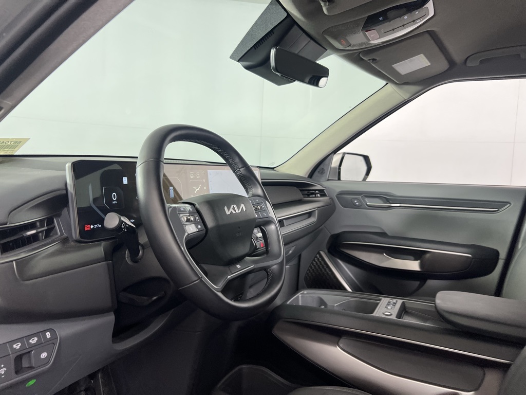 2024 Kia EV9 Light Long Range photo 17
