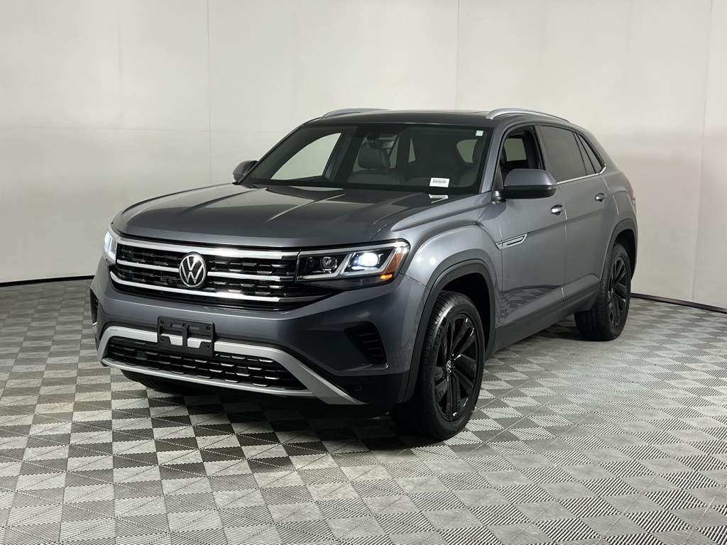 2022 Volkswagen Atlas Cross Sport SE Technology photo 2
