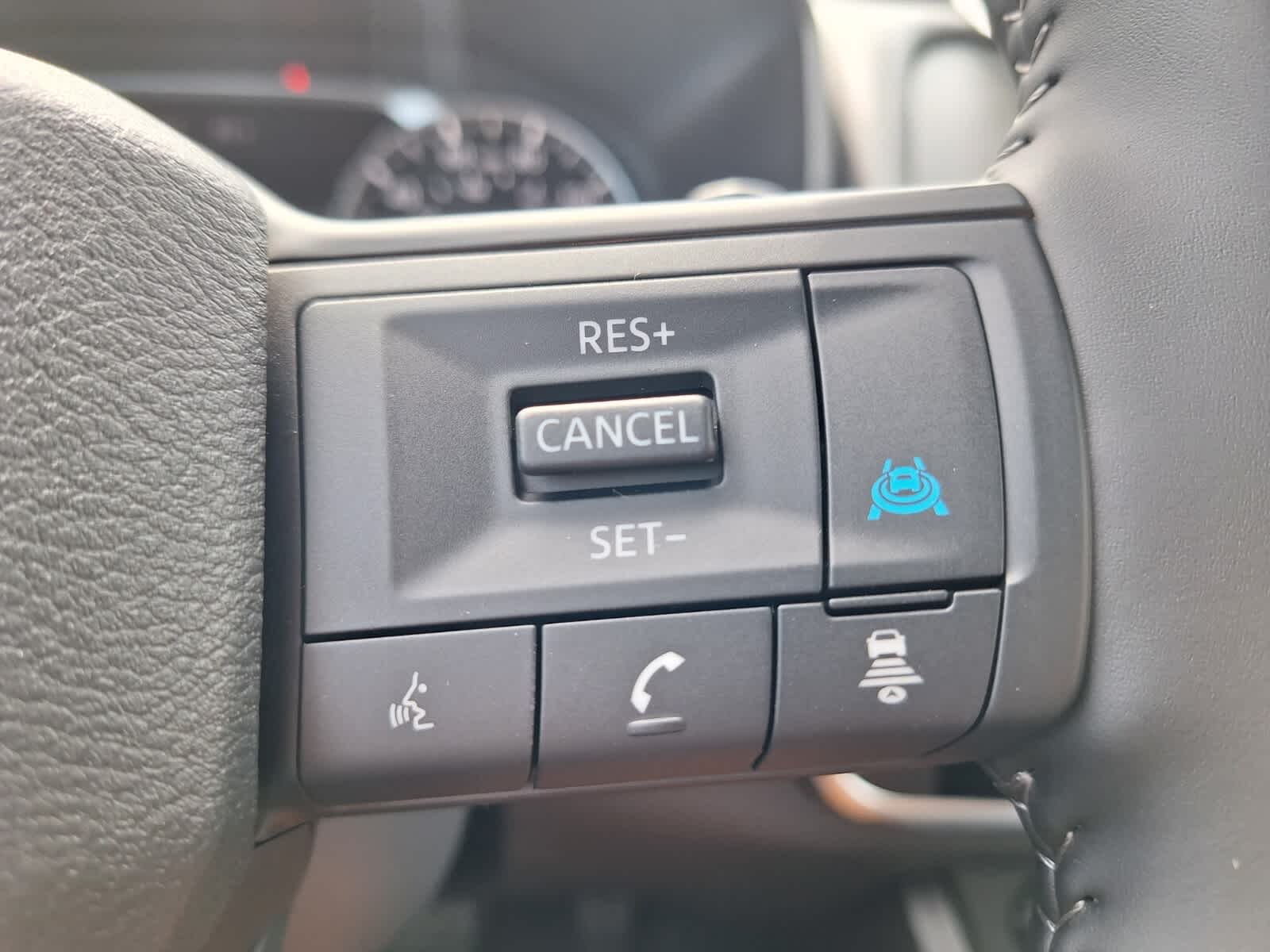 2026 Nissan Rogue SV photo 12