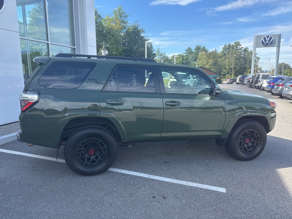 2022 Toyota 4Runner TRD Off-Road Premium photo 3