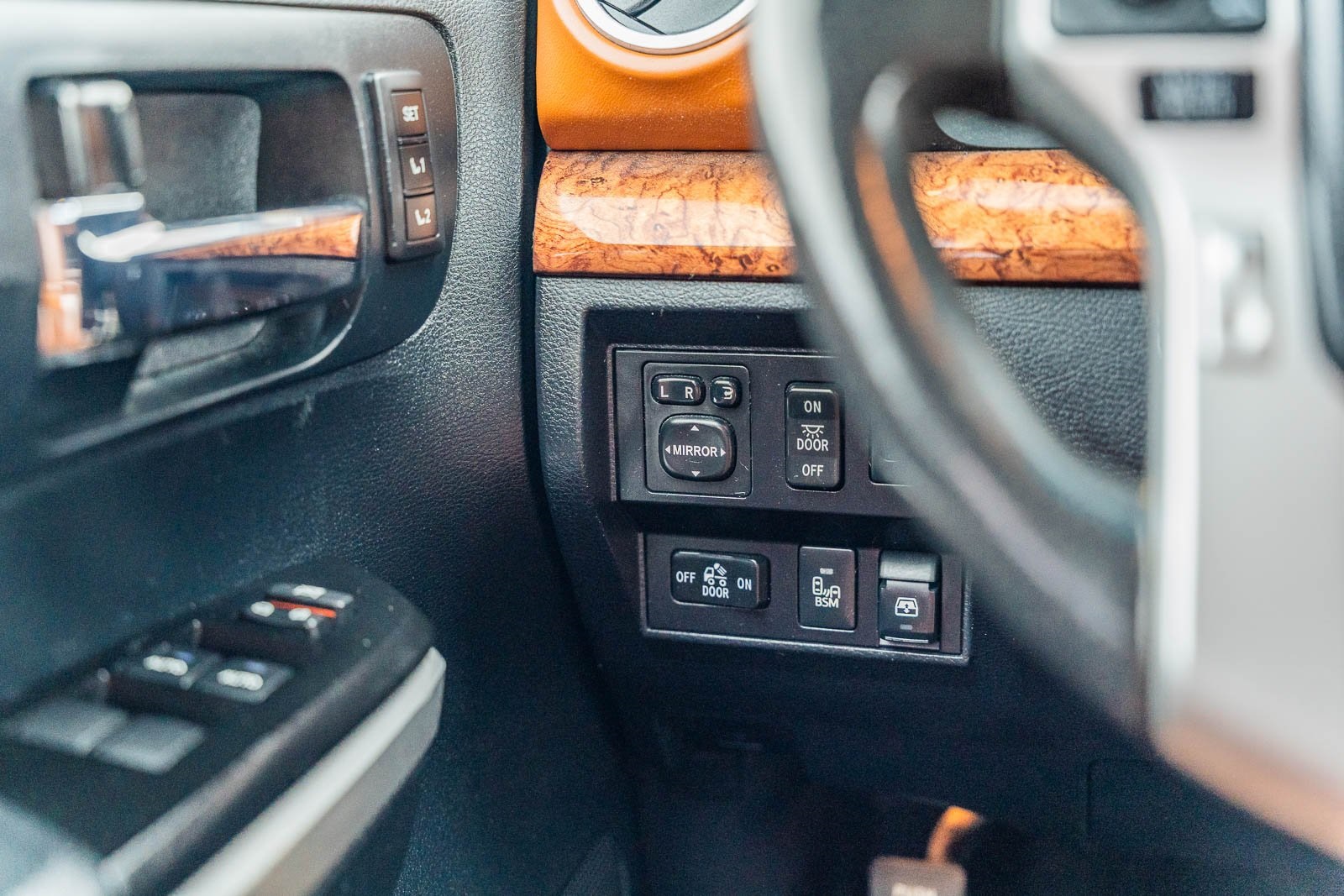 2016 Toyota Tundra 1794 Edition photo 23