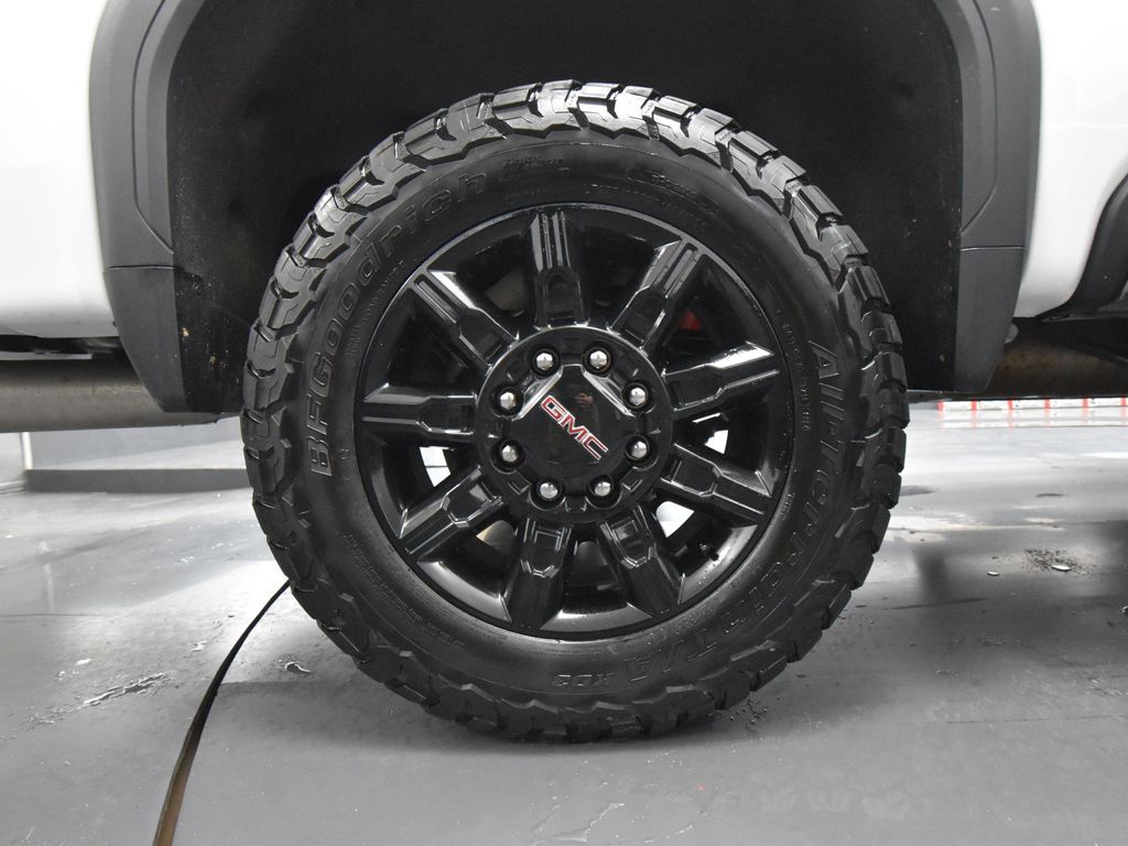 2024 Gmc Sierra HD AT4 photo 9