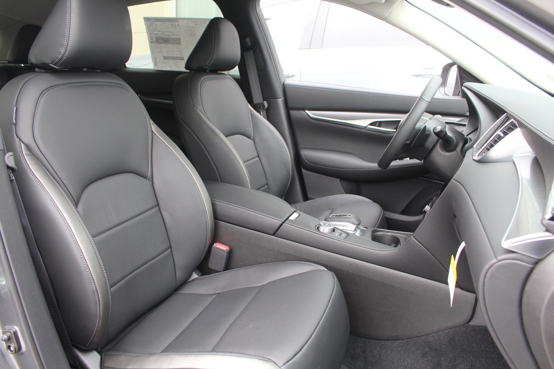 2025 Infiniti QX50 Luxe photo 20