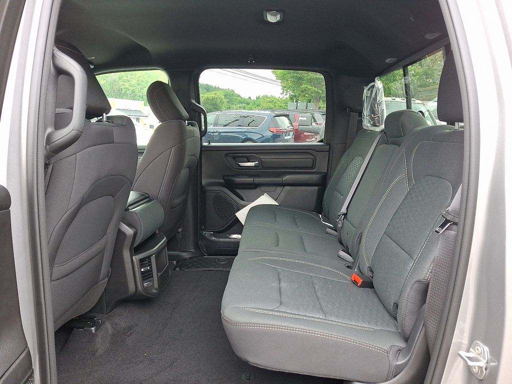 2025 Ram 1500 Tradesman photo 5