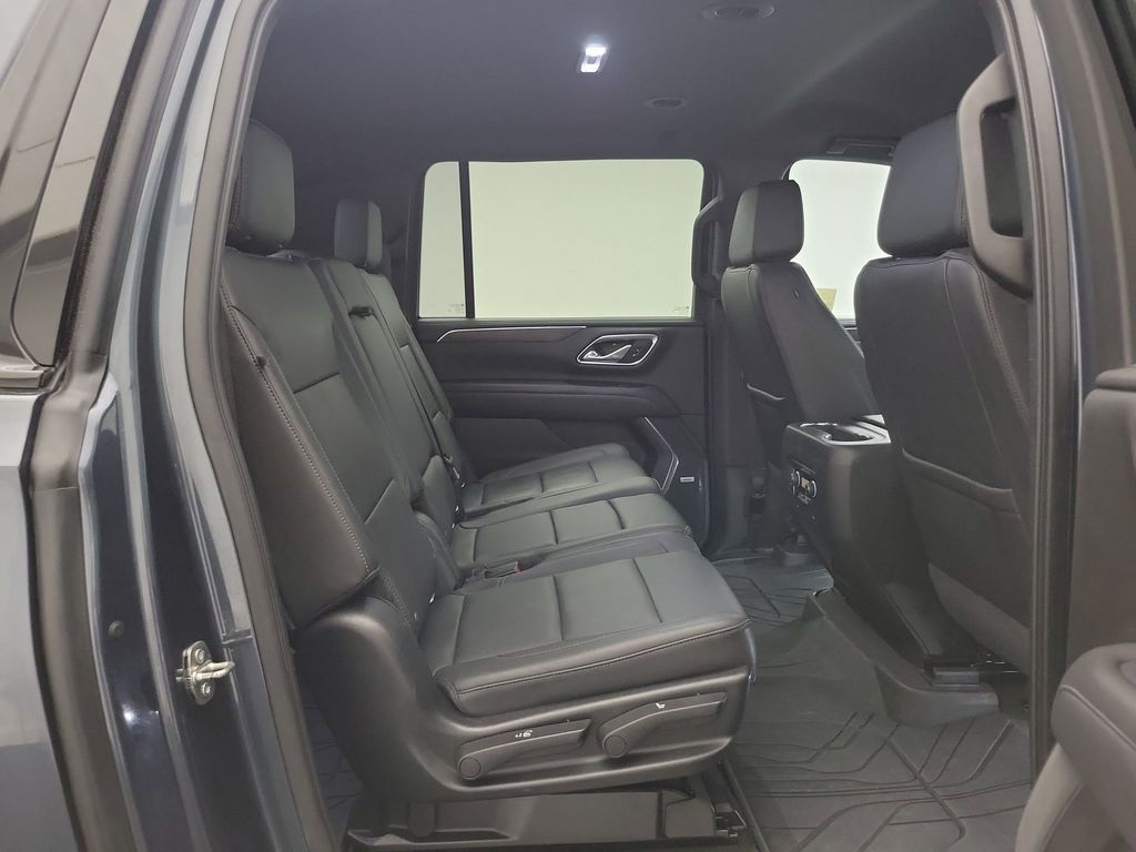 2021 Chevrolet Suburban 1500 Z71 photo 21