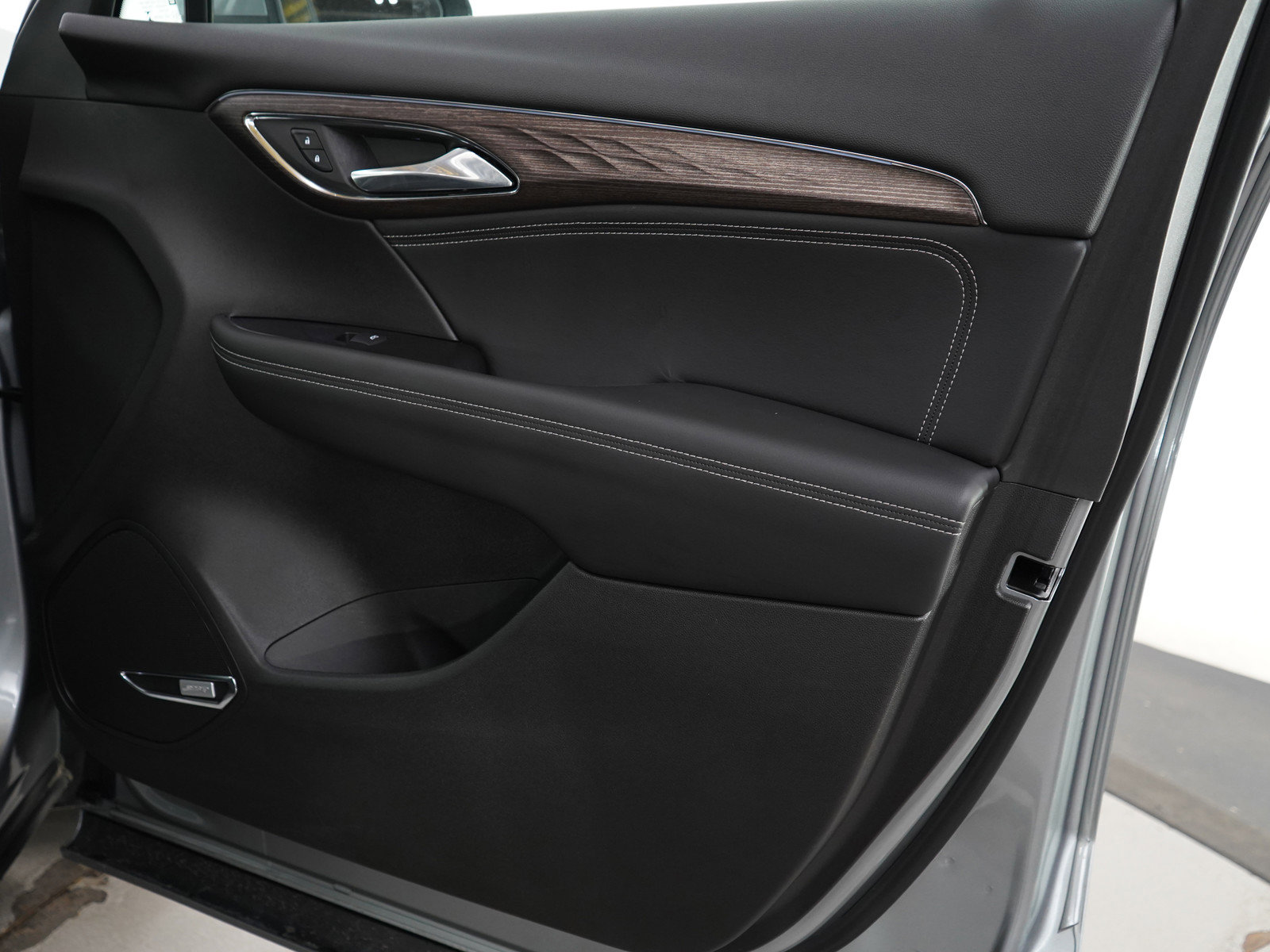 2023 Buick Envision Avenir photo 9