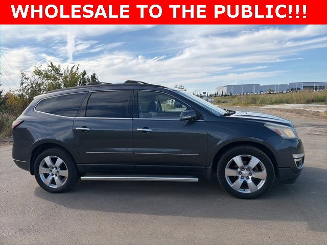 2013 Chevrolet Traverse LTZ photo 2