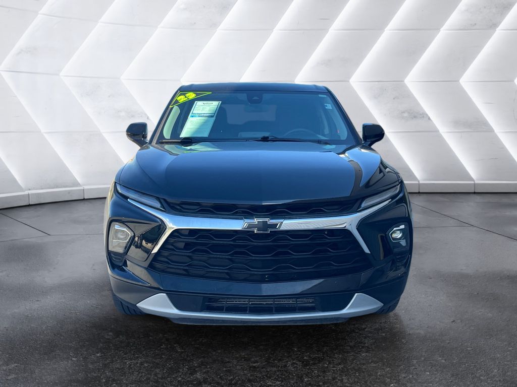 2023 Chevrolet Blazer 2LT photo 2