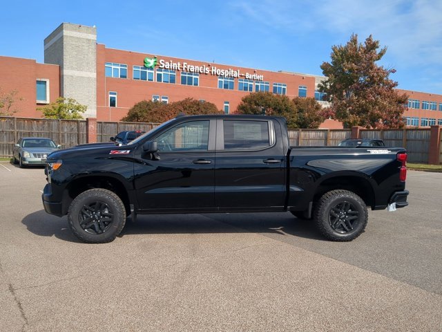 2026 Chevrolet Silverado 1500 Custom Trail Boss photo 2