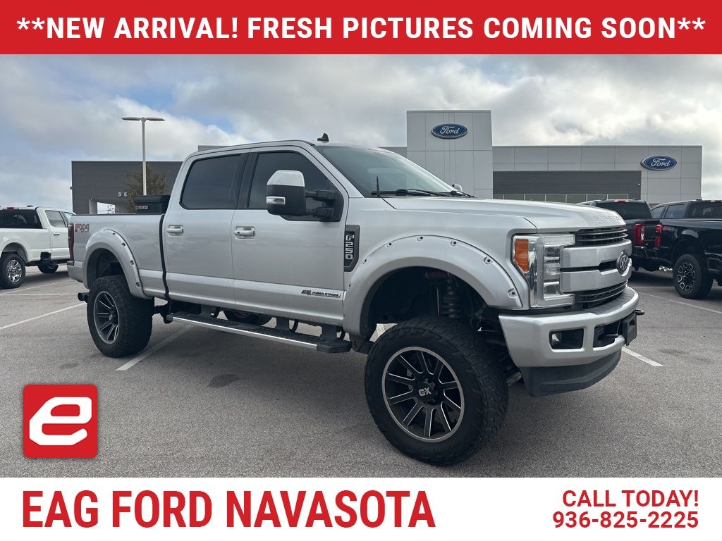 2019 Ford F-250 Super Duty Lariat's photo
