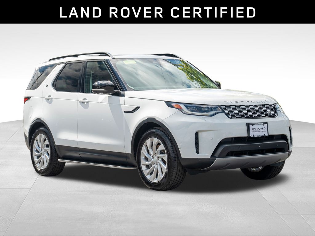 2024 Land Rover Discovery S photo 3