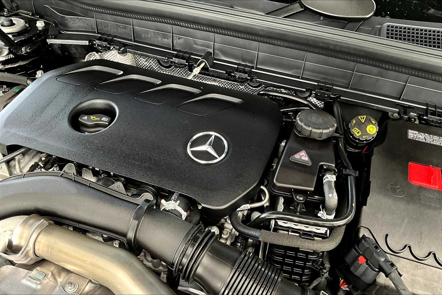 2025 Mercedes Benz GLB 250 4MATIC photo 31