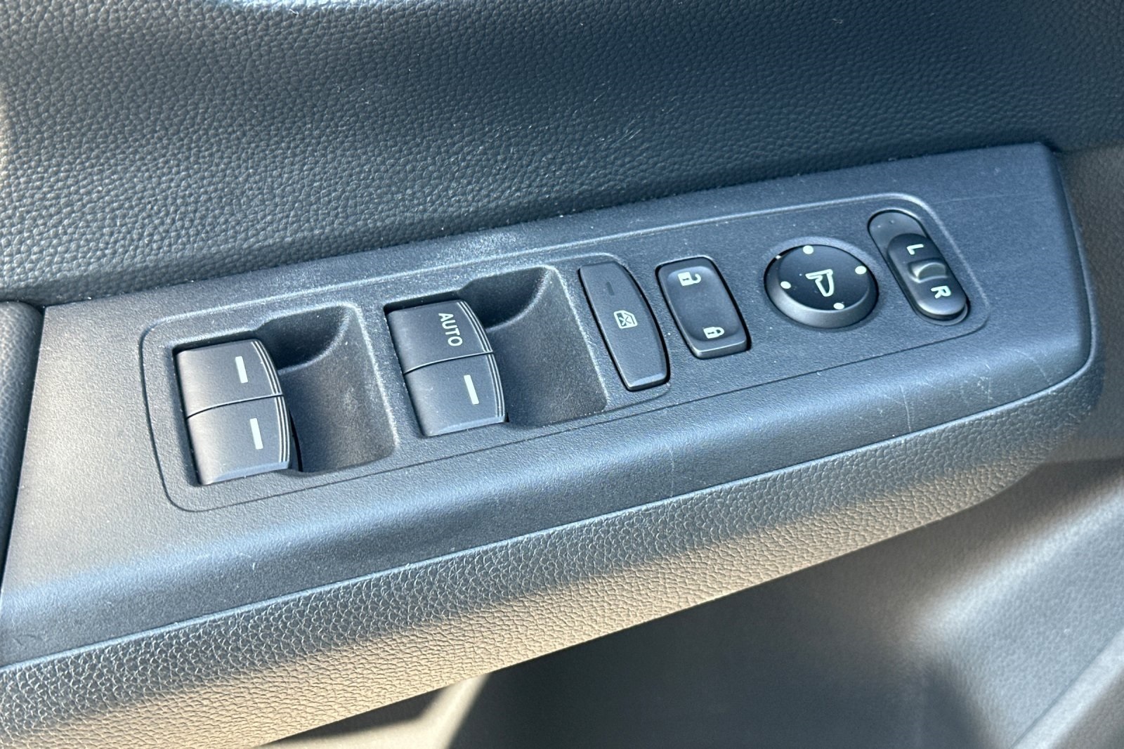 2023 Honda CR-V LX photo 11
