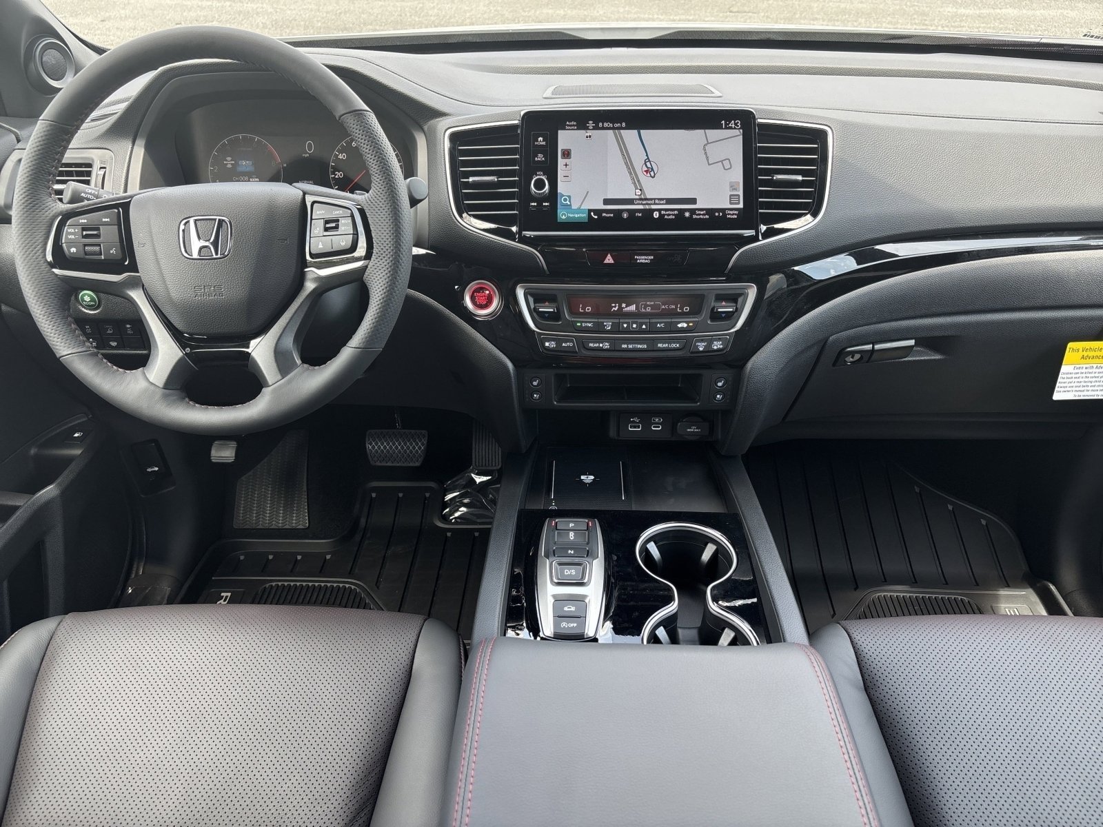 2025 Honda Ridgeline Black Edition photo 4