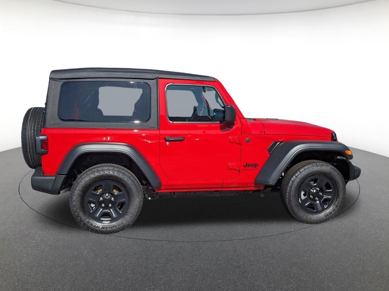 2025 Jeep Wrangler Sport photo 3