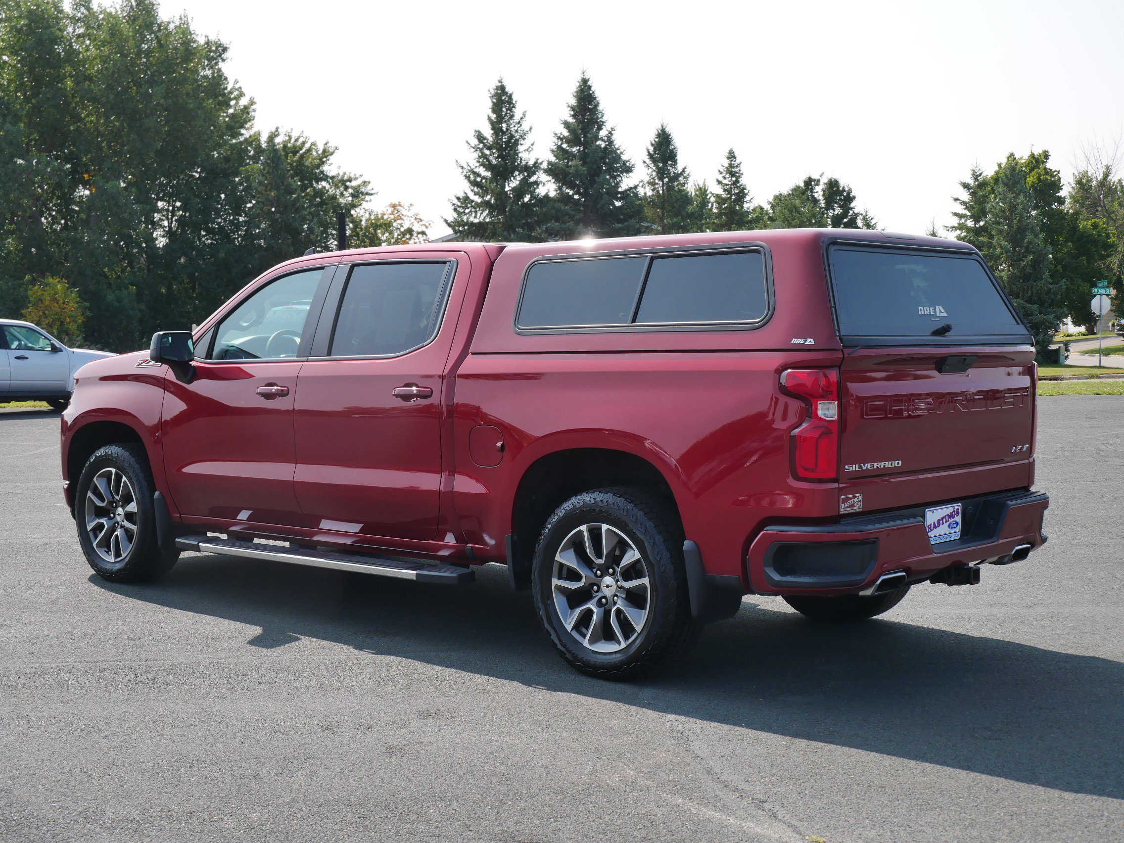 2019 Chevrolet Silverado 1500 RST photo 2