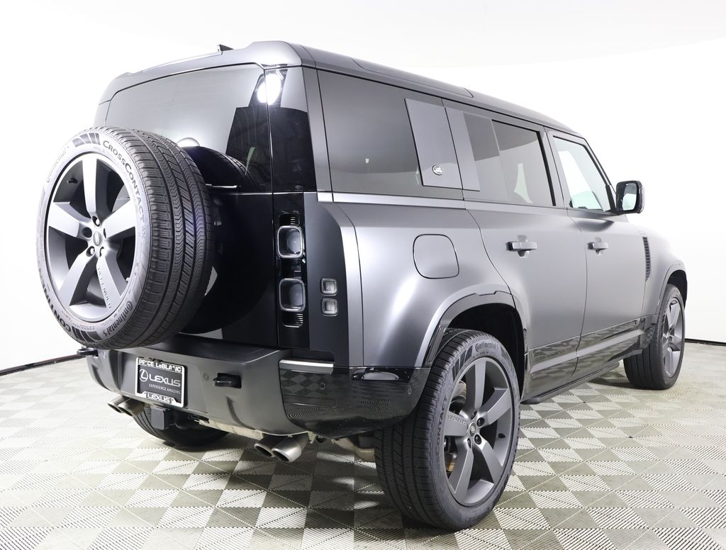 2024 Land Rover Defender 110 Carpathian Edition photo 4