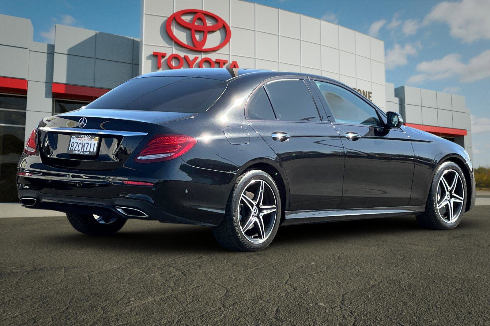 2019 Mercedes Benz E 300 photo 2