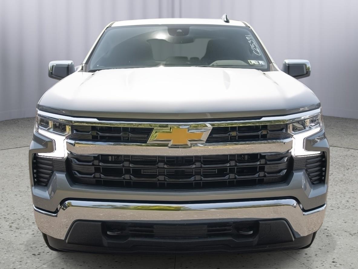 2025 Chevrolet Silverado 1500 LT photo 2