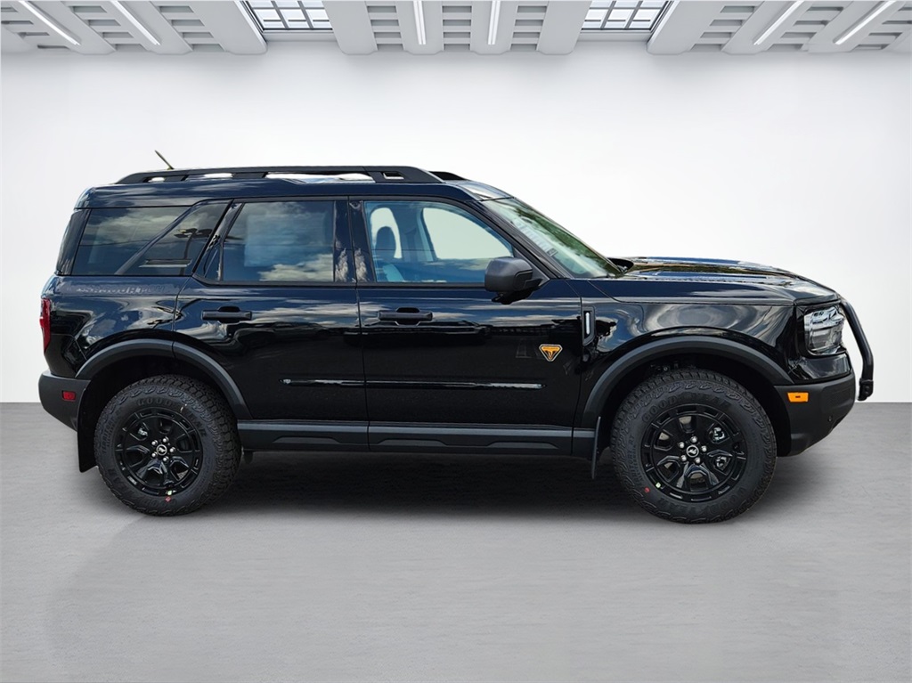 2025 Ford Bronco Sport Badlands photo 3